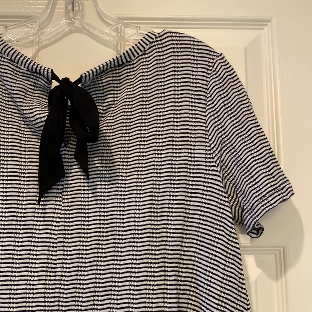 Loft Short Sleeved Dress - Picture 7 of 9